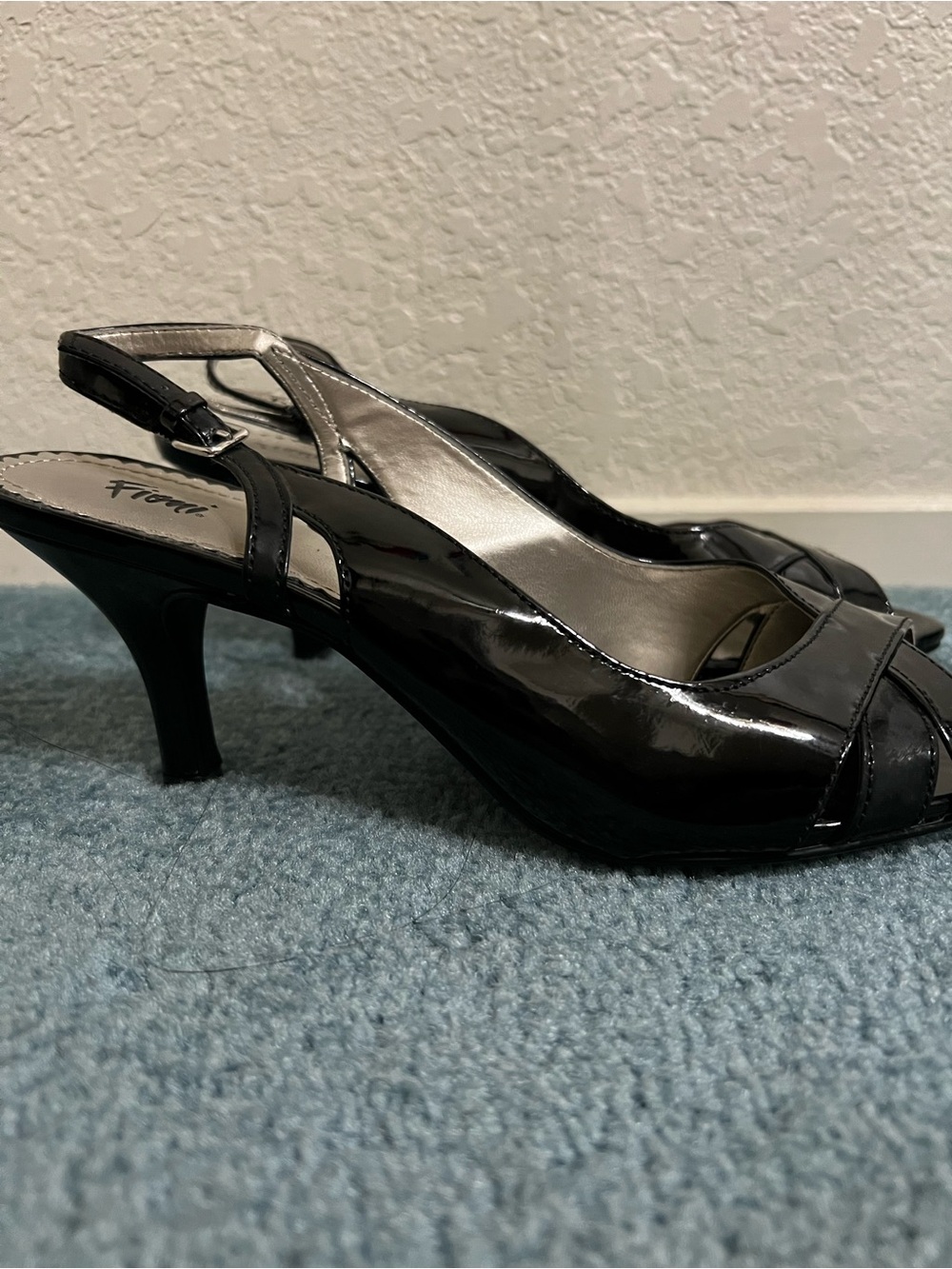 FIONI Black Patent Slingback Heels